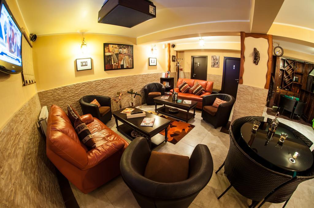Carpatic Hotel Predeál Kültér fotó