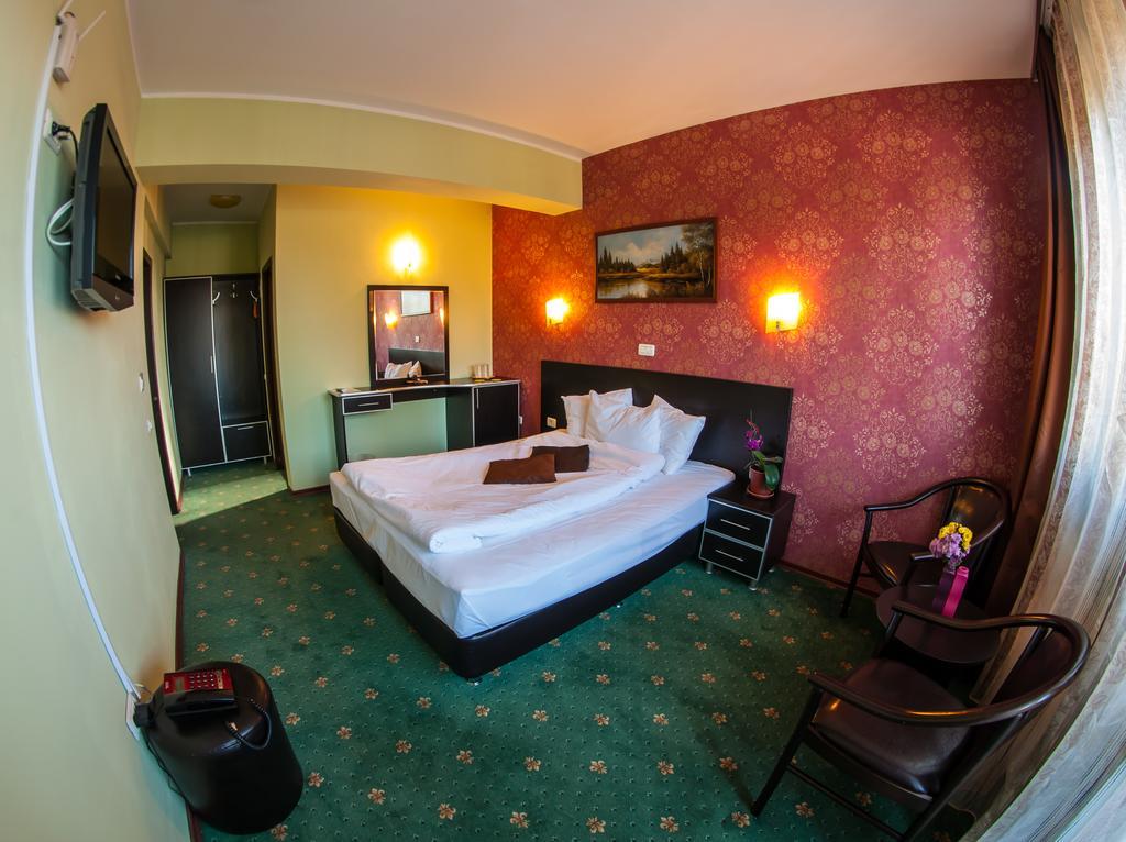Carpatic Hotel Predeál Szoba fotó