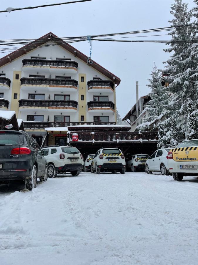 Carpatic Hotel Predeál Kültér fotó