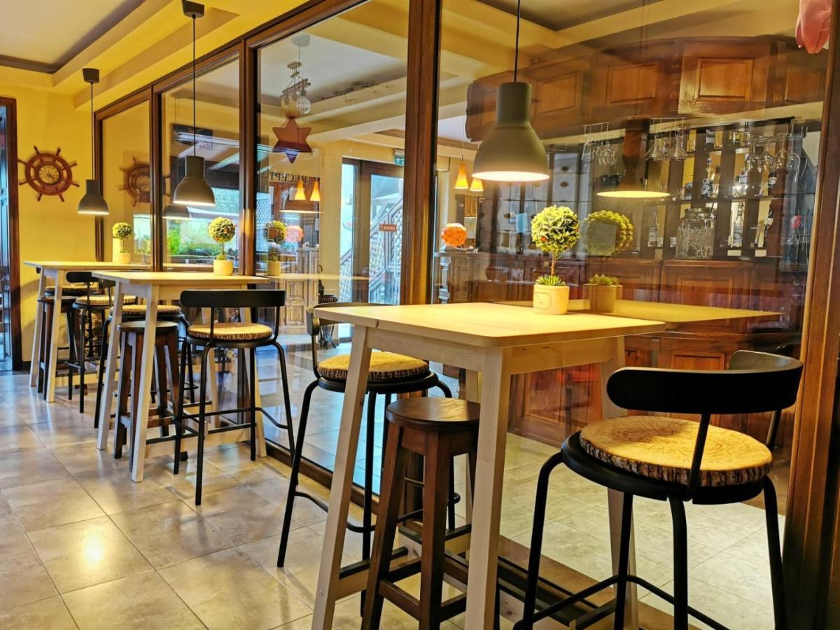 Carpatic Hotel Predeál Kültér fotó